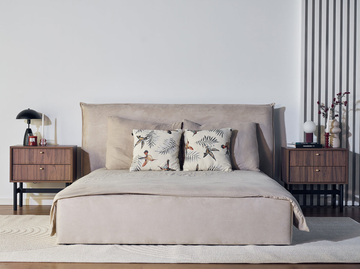 Lit tapissé 160x200 cm Softie avec rangement, velours beige hydrofuge, cadre métallique