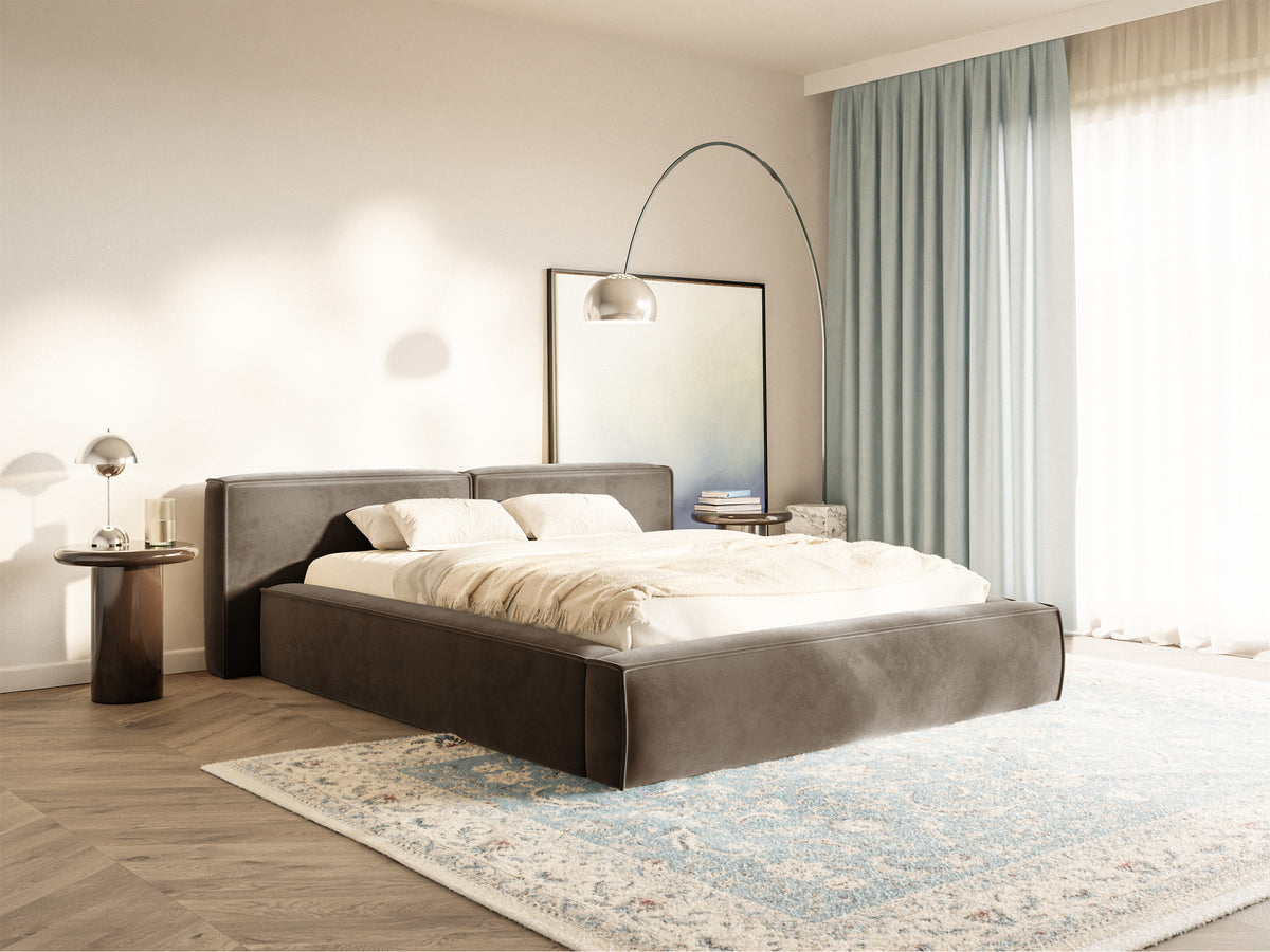 Lit tapissé 180x200 cm Tilves Low avec rangement, cadre métallique, velours marron clair