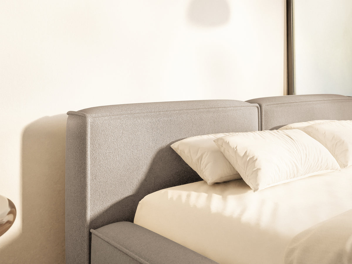 Gepolstertes Bett 160x200 cm Tilves Slim Low mit Stauraum, Metallrahmen, beiger Chenille