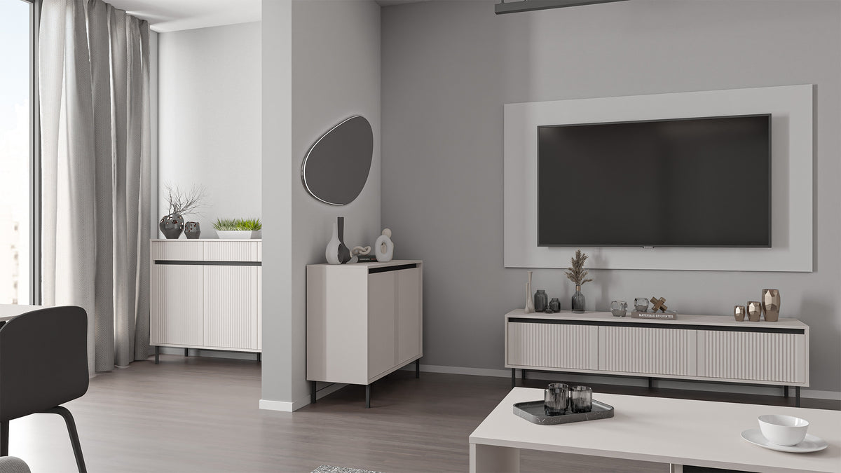 Meuble TV Osaka avec trois tiroirs et façades rainurées, 179 cm, beige sable sur pieds noirs