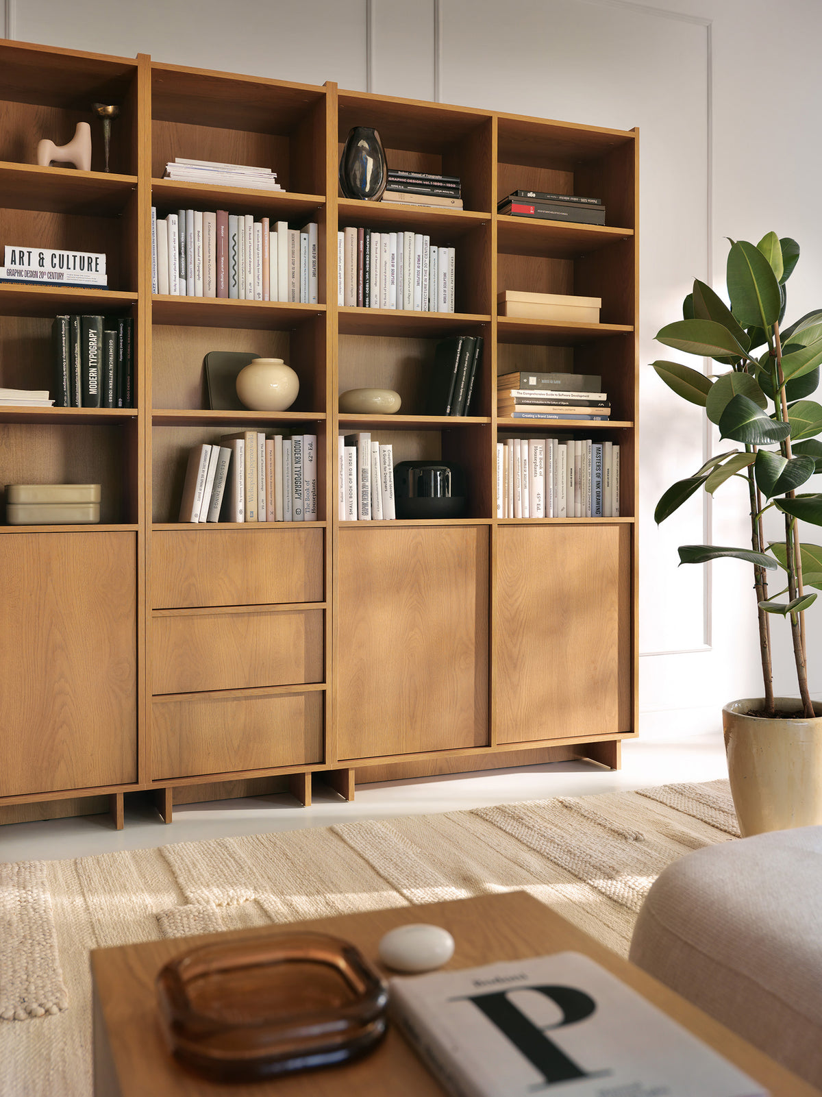 Étagère deux portes Yasumi avec étagères 98 cm chêne caramel