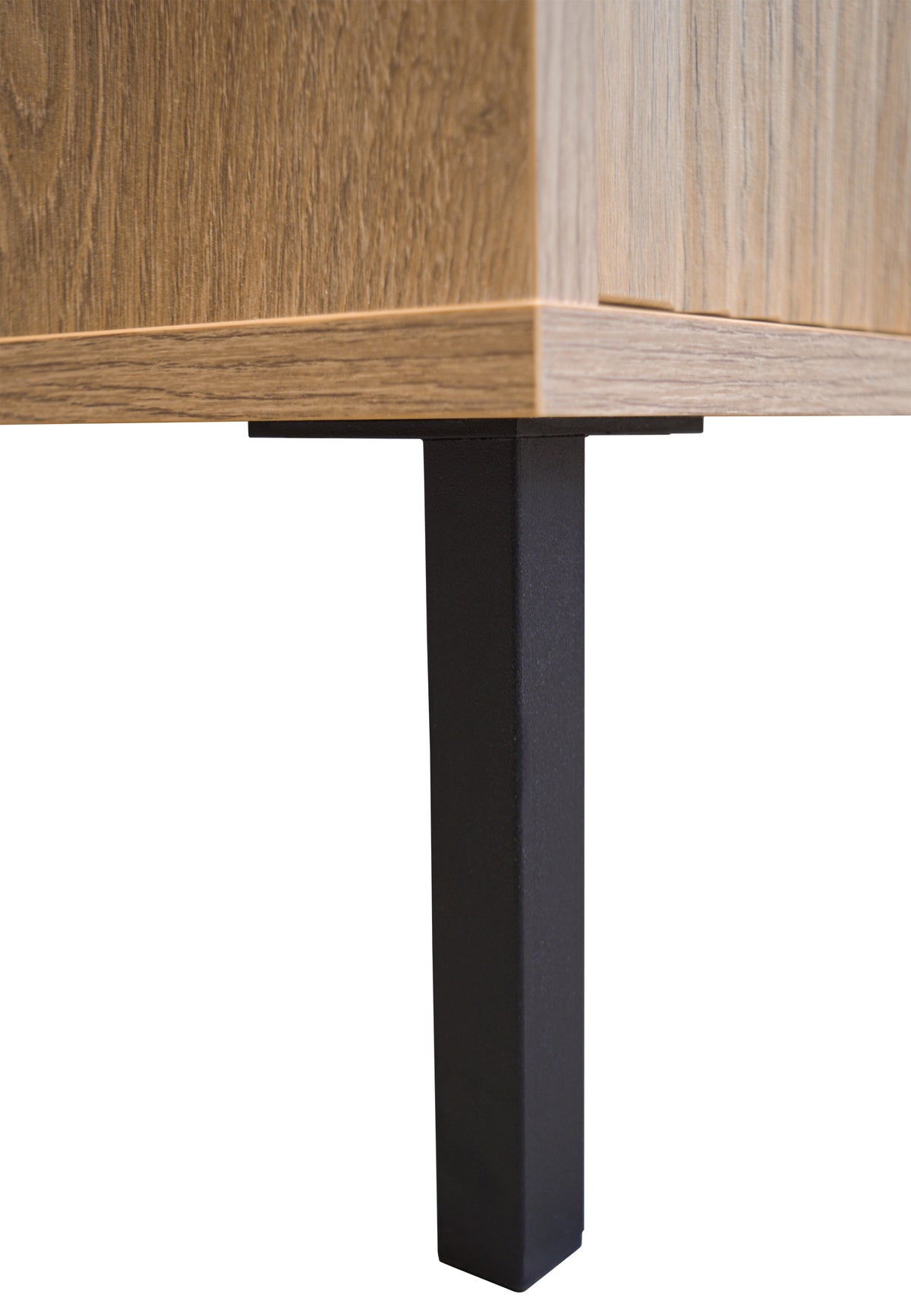 Table de chevet Osaka avec tiroir et façade rainurée 52 cm chêne Evoke sur pieds noirs