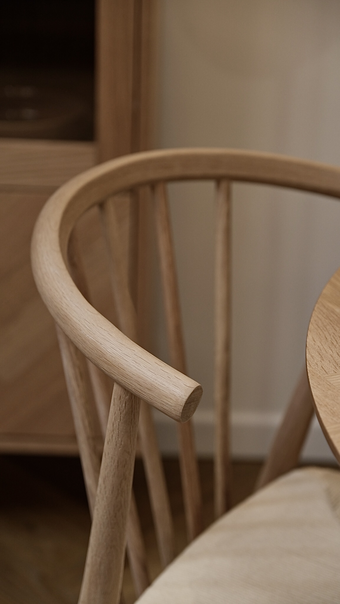 HANSELCA Chaise en bois chêne blanchi