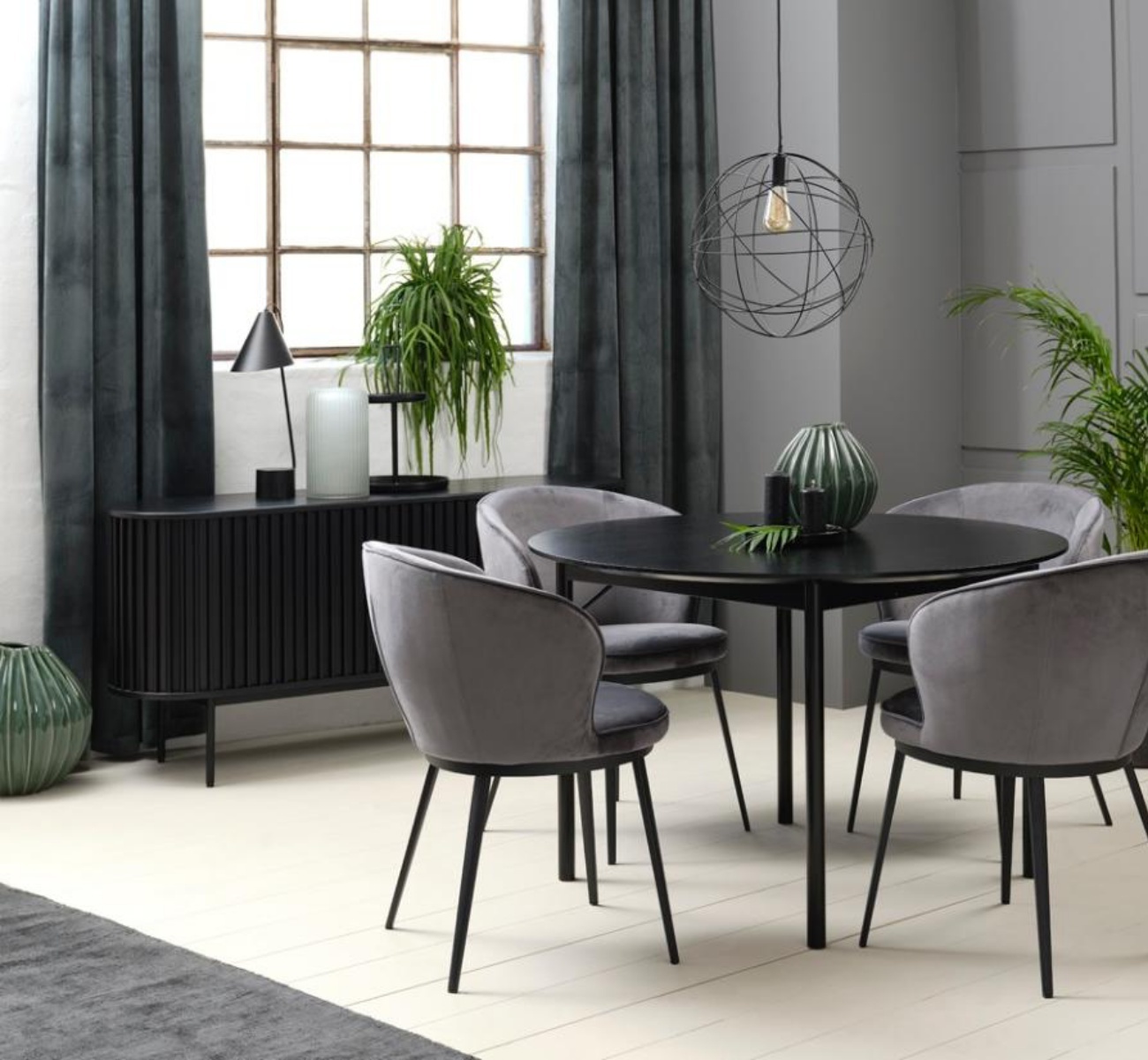 Commode large Ovitties à lamelles noires
