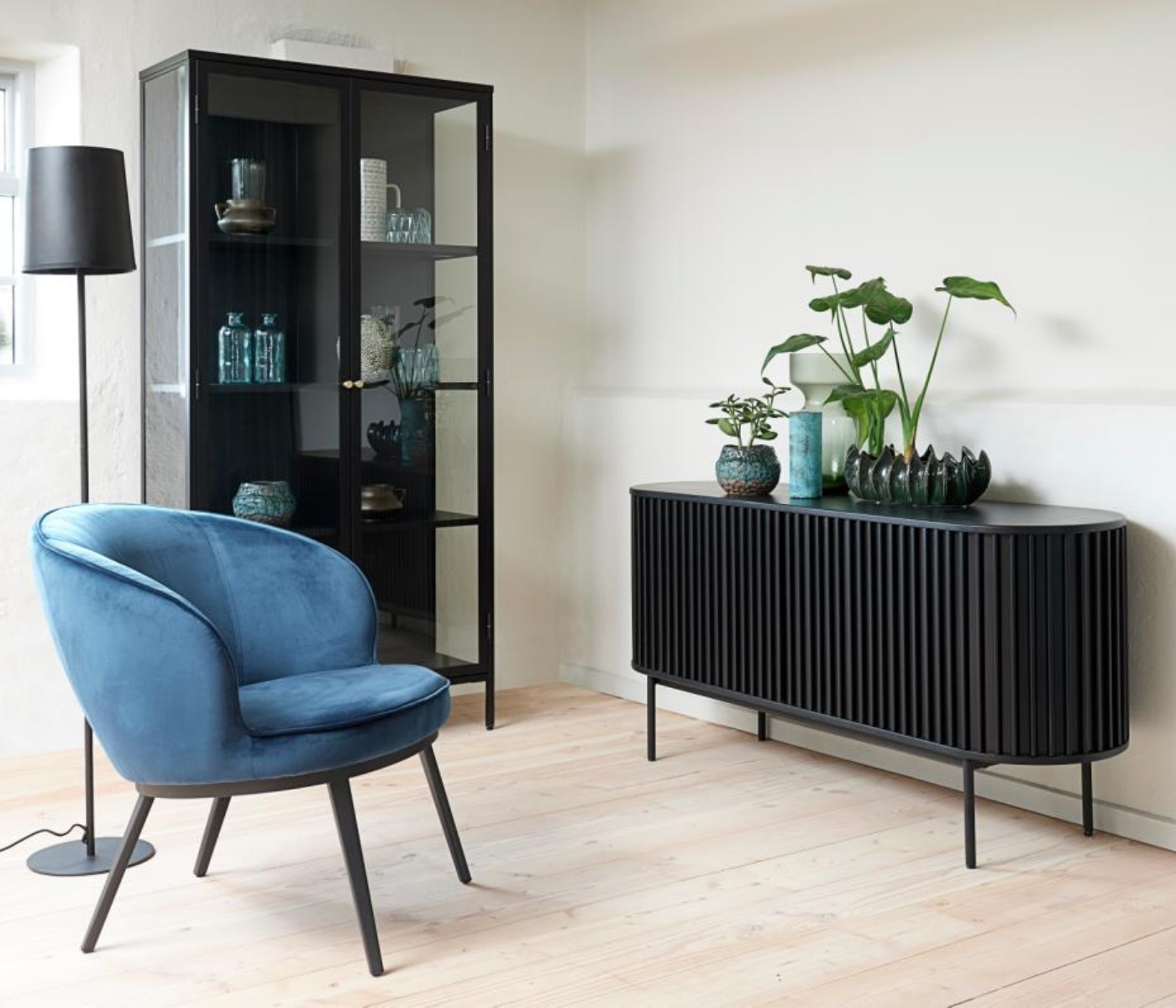 Commode large Ovitties à lamelles noires