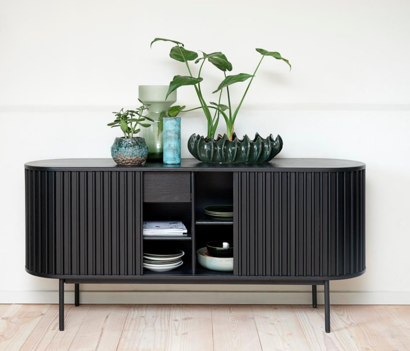 Commode large Ovitties à lamelles noires