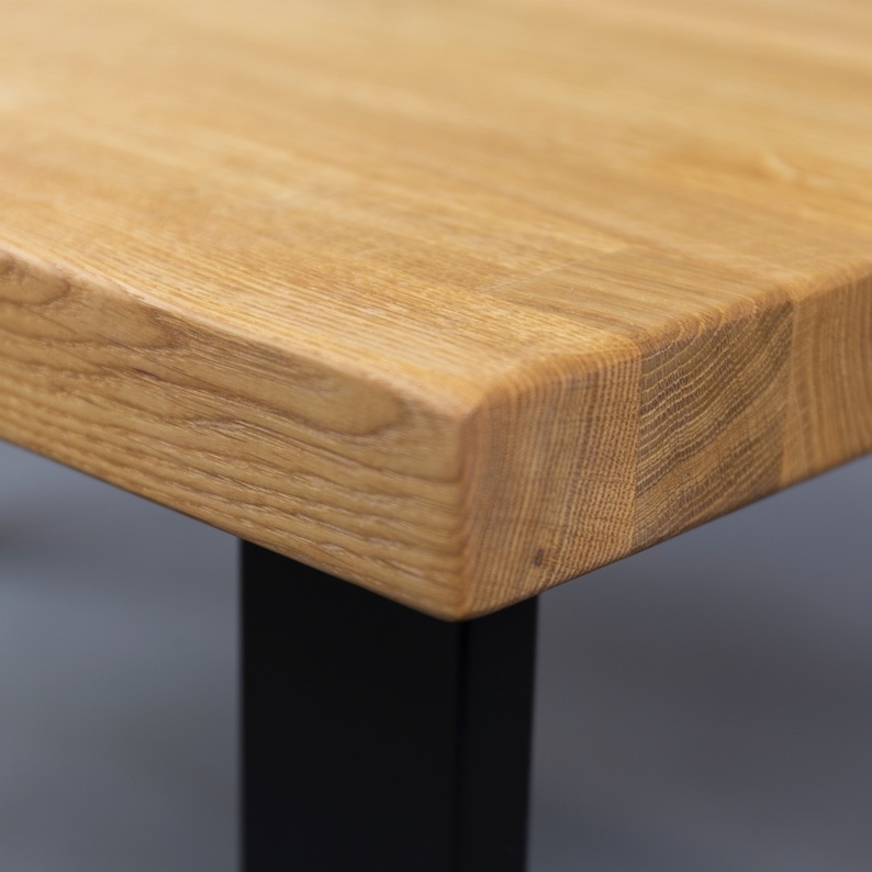 Table Qildor 180x90 cm en bois de chêne massif