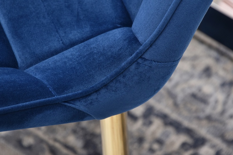 BRIARE Chaise matelassée bleu marine pieds dorés pivotantes
