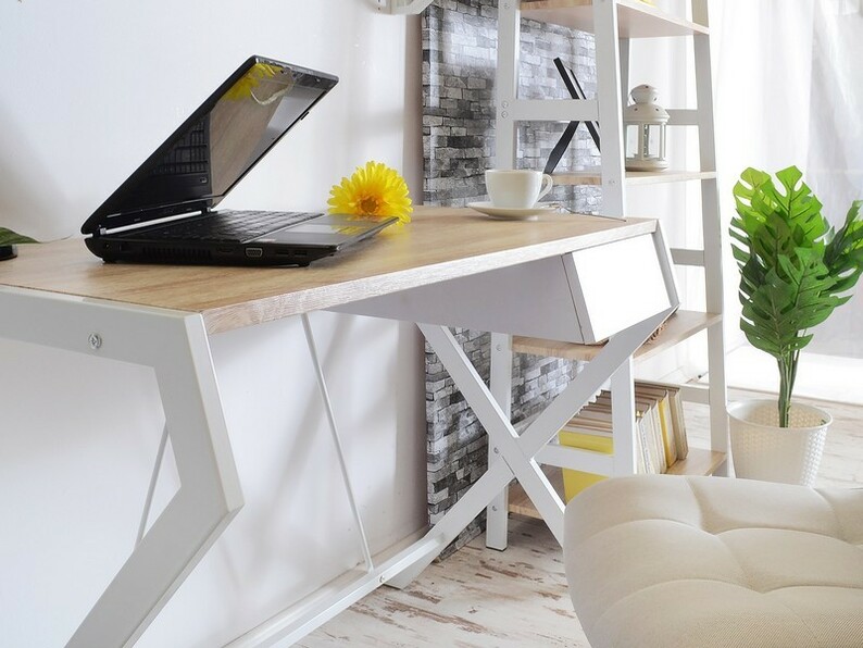 NAYTHA Bureau minimaliste avec tiroir blanc / chêne