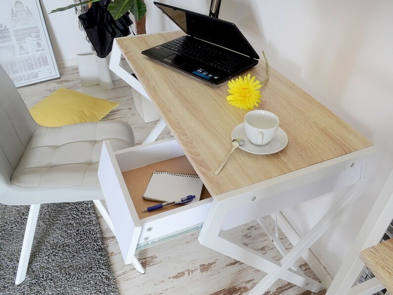 NAYTHA Bureau minimaliste avec tiroir blanc / chêne
