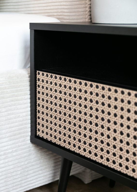 Table de chevet avec tiroir - motif du tressage viennois, pieds noirs