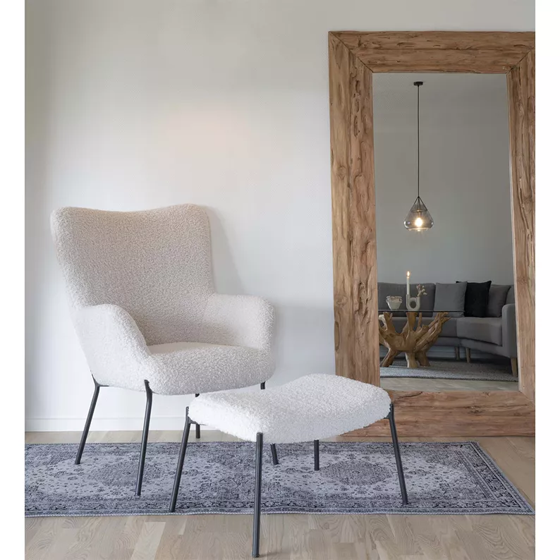 Pouf Glaber en simili cuir sur pieds noirs