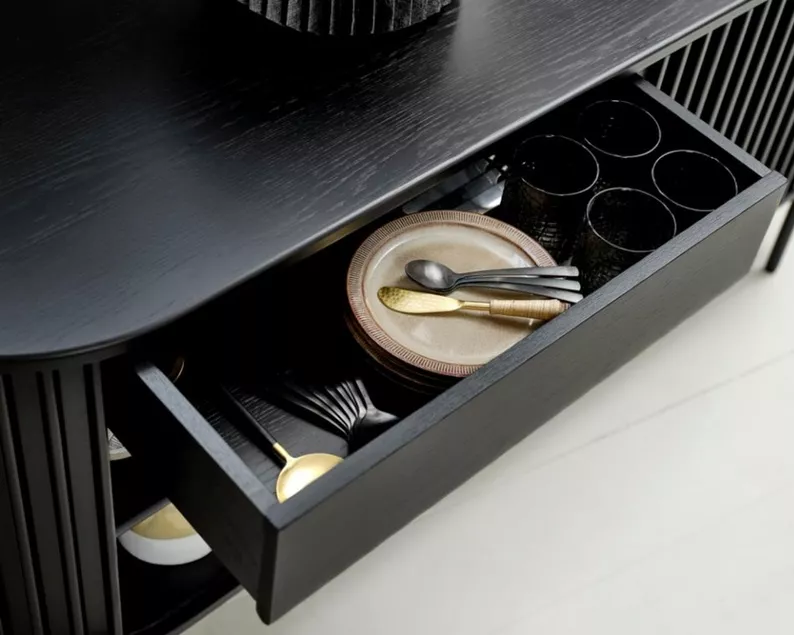 Commode large Ovitties à lamelles noires