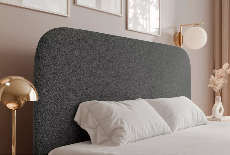 Łóżko tapicerowane 140x200 cm Sonvivo z pojemnikiem na pościel ciemnoszare boucle stelaż metalowy