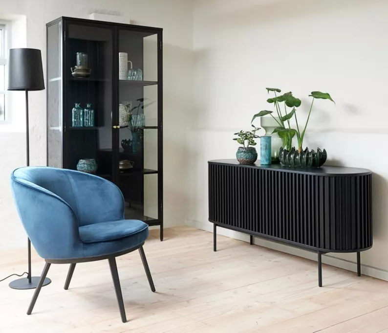 Commode large Ovitties à lamelles noires